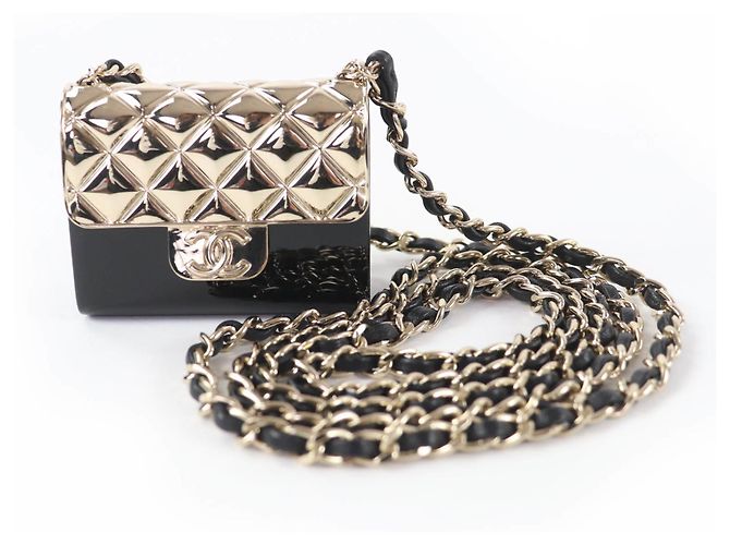 Collana portapillole matelassé Chanel B22P Nero D'oro - vista 5