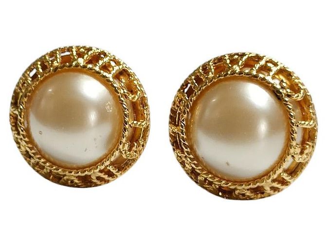 Timeless Orecchini a clip in perla finta a cerchio Chanel D'oro - vista 2