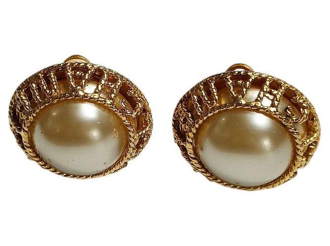 Timeless Orecchini a clip in perla finta a cerchio Chanel D'oro - vista 3