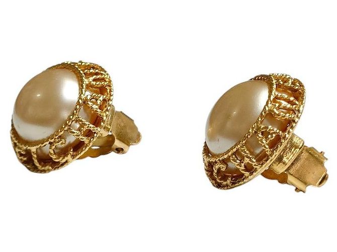 Timeless Orecchini a clip in perla finta a cerchio Chanel D'oro - vista 5