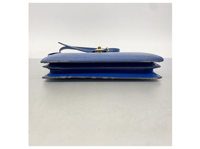 Louis Vuitton Epi Capucines Schultertasche in Toledo Blau - Ansicht 3