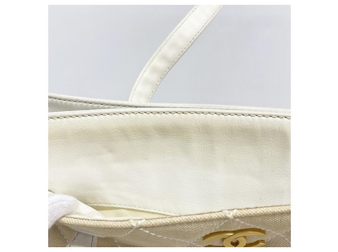 Timeless Bolso Tote Matelassé Chanel Crudo - vista 9