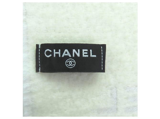 Chanel Coco Mark Matelassé Design Große Wollschal mit Fransen Braun - Ansicht 11