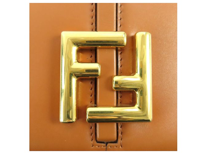Borsa a spalla in pelle Fendi 8BS082 Camon Small Marrone - vista 10
