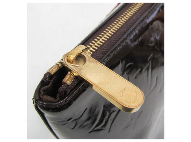 Borsa Bellevue PM in Monogram Vernis Louis Vuitton Bordò - vista 10