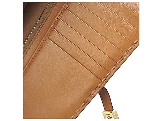 Miu Miu Damen Leder Langbörse Braun - Ansicht 14