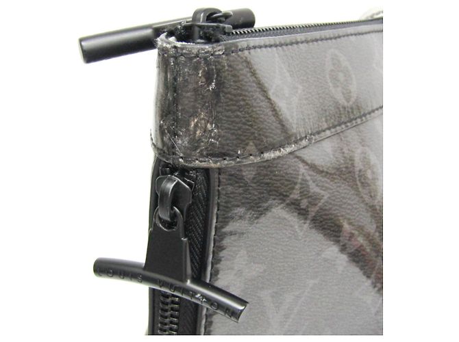 Louis Vuitton Monogram Eclipse glänzende Reißverschluss-Tasche M43900 Schwarz Dunkelviolett - Ansicht 14