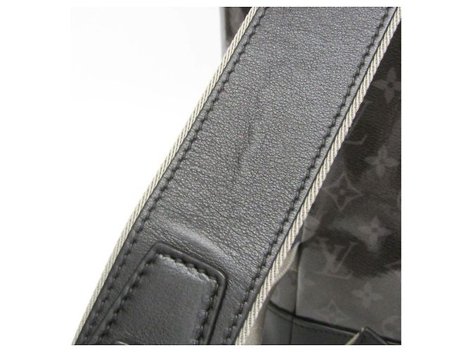Louis Vuitton Monogram Eclipse glänzende Reißverschluss-Tasche M43900 Schwarz Dunkelviolett - Ansicht 15