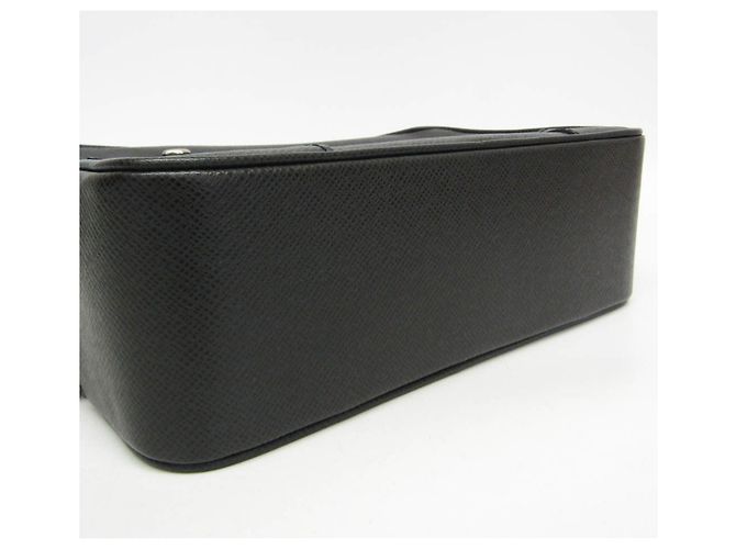 Borsa a mano da uomo Louis Vuitton Taiga Pavel M31142 in Ardoise - vista 4