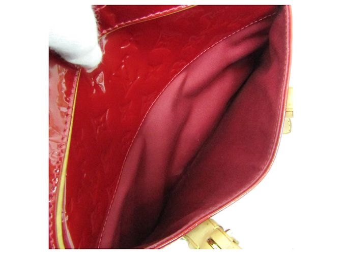 Borsa Summit Drive in Monogram Vernis di Louis Vuitton Rosso - vista 15