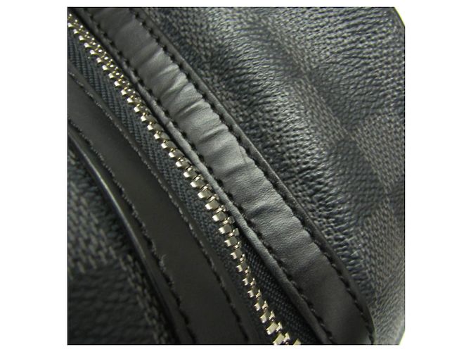 Borsa Boston N41140 in Damier Graphite di Louis Vuitton per uomo Marrone Nero - vista 9