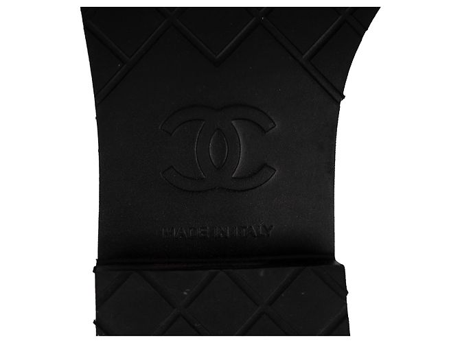 Timeless Zweifarbige Schnürschuhe aus Spitze von Chanel - '10s Mehrfarben - Ansicht 6