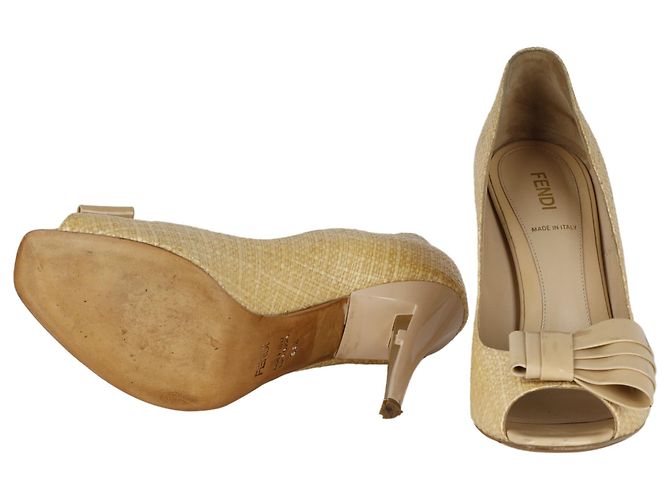 Décolleté asimmetriche con fiocco Fendi - '10s Marrone Beige - vista 7
