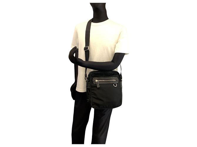 Bolsa mensageiro em nylon e couro Prada com logo triangular Tessuto Preto - vista 7