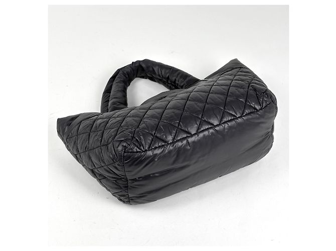 Borsa Tote Piccola Coco Cocoon di Chanel Nero - vista 2