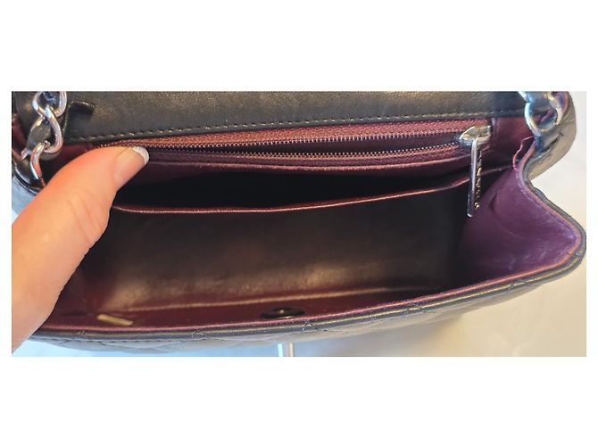 Timeless Bolsa de mão Chanel em couro de cordeiro preto - vista 3