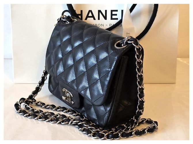 Timeless Bolsa de mão Chanel em couro de cordeiro preto - vista 6