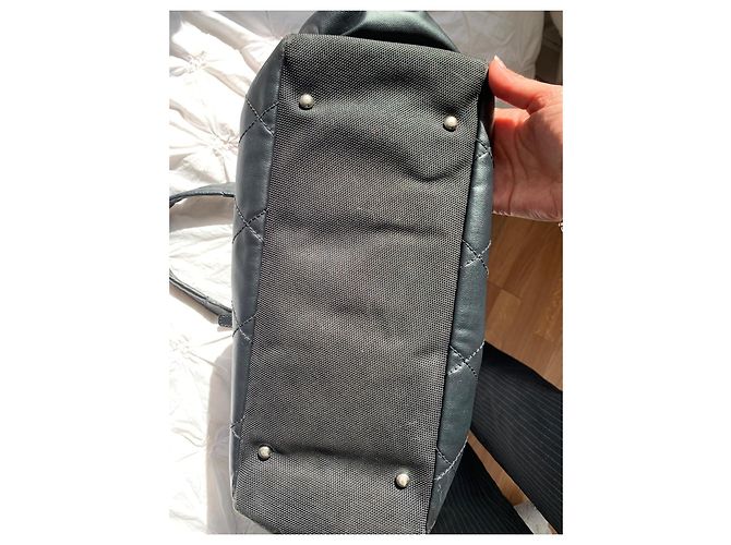 Borsa a mano Chanel Paris Biarritz in pelle nera Nero - vista 10