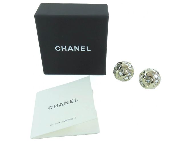 Orecchini a sfera in metallo con motivo a stella e cuore Chanel B25P ABF219 D'oro - vista 2
