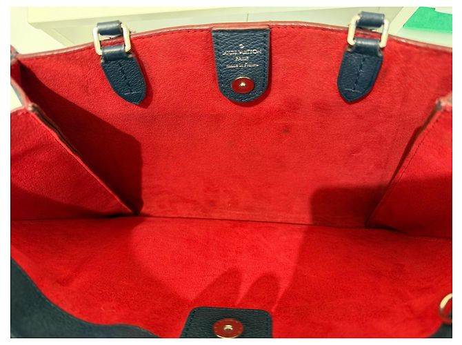 Borsa Louis Vuitton Lockmeto Marine Rouge Blu Scuro Pelle Rosso - vista 12