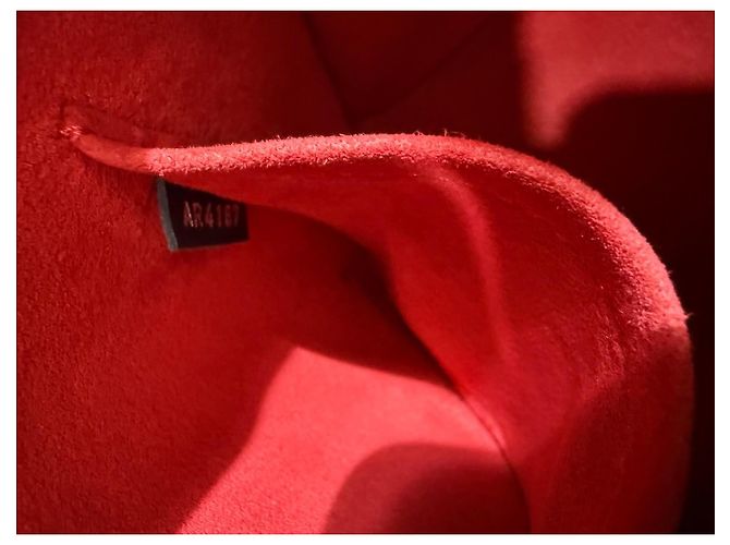 Borsa Louis Vuitton Lockmeto Marine Rouge Blu Scuro Pelle Rosso - vista 14