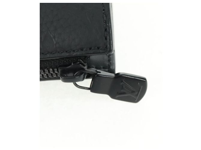 LOUIS VUITTON Taurillon Clemence Borsa Piatta Tessuto Nero M21884 Auth ki6418SAM - vista 10