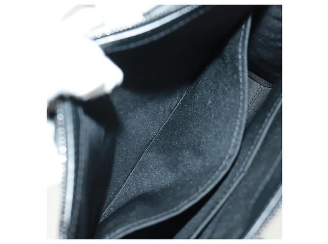 LOUIS VUITTON Taurillon Clemence Borsa Piatta Tessuto Nero M21884 Auth ki6418SAM - vista 22