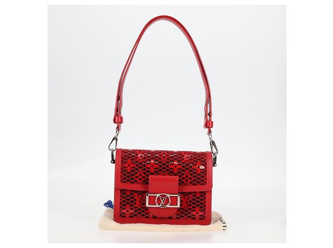 LOUIS VUITTON Mini Borsa a Spalla Dauphine in Pizzo Monogramma Rossa M20359 Auth 127494SM Rosso - vista 12