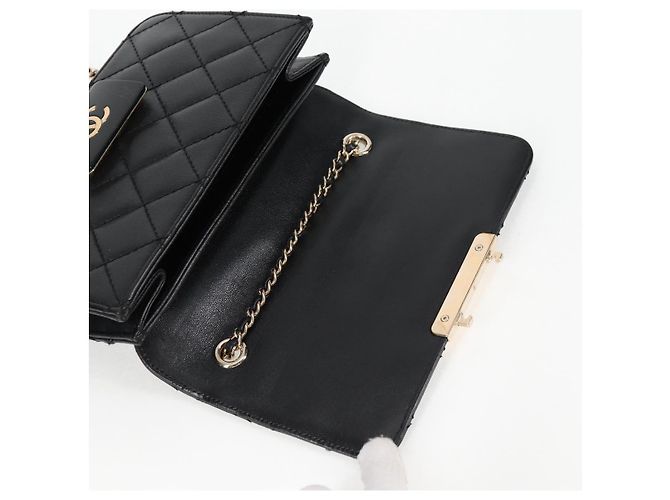 CHANEL Matelassierte Schultertasche aus Lammleder Schwarz Gold CC Auth 127542SAM Golden - Ansicht 10