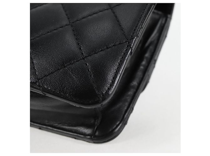 CHANEL Matelassierte Schultertasche aus Lammleder Schwarz Gold CC Auth 127542SAM Golden - Ansicht 17