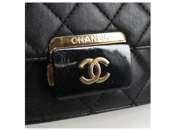 CHANEL Matelassierte Schultertasche aus Lammleder Schwarz Gold CC Auth 127542SAM Golden - Ansicht 9