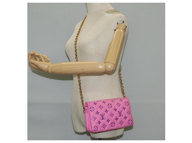 LOUIS VUITTON Pochette Coussin Monogram Borsa a Spalla Rosa M80745 LV Auth 126599SAM - vista 24