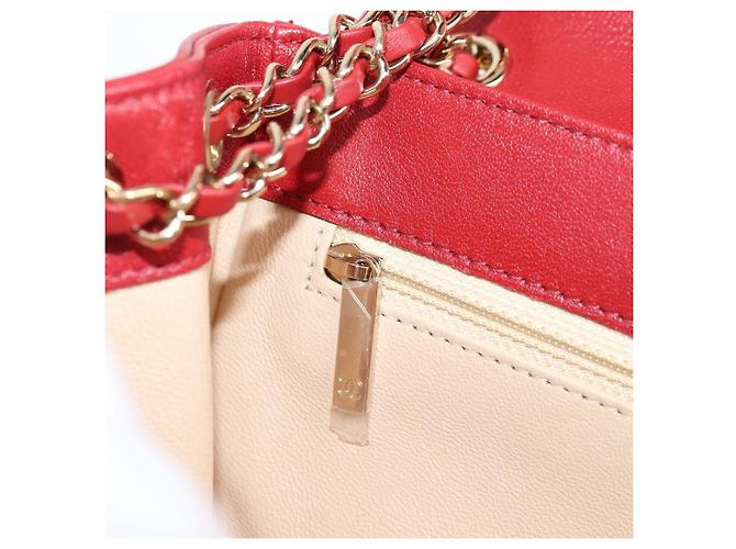 CHANEL Borsa a Spalla in Pelle di Agnello con Catena V Stitch Rossa Oro CC Auth 126605SM - vista 24