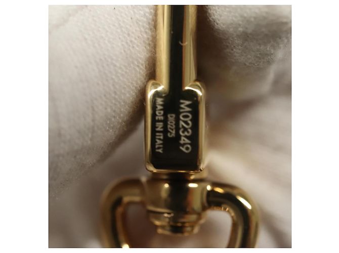 LOUIS VUITTON Monogram Vivienne Amour Charm Rosso M02349 LV Auth 127325SM - vista 7