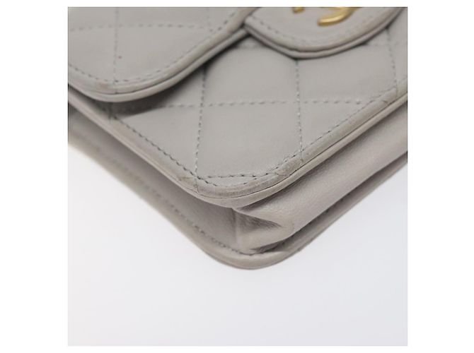 CHANEL Borsa a Spalla Matelassé con Catena in Pelle di Agnello Grigia Oro CC Auth 128807SAM Marrone D'oro - vista 15