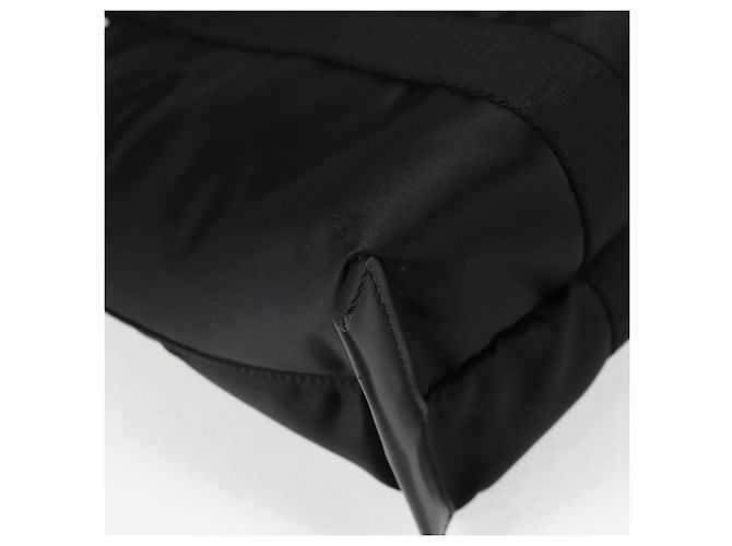 Bolsa de mão VERSACE em nylon 2 vias preta e dourada Auth 118725V Preto Dourado - vista 15