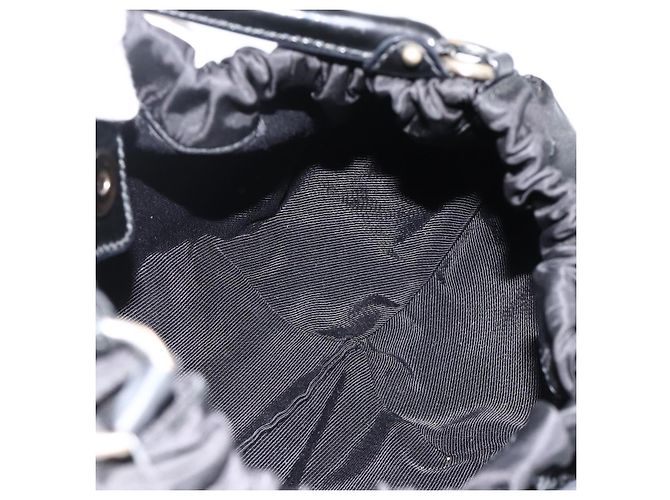 Borsa a mano Vala in nylon nero e argento di Salvatore Ferragamo Auth gh1920 - vista 18