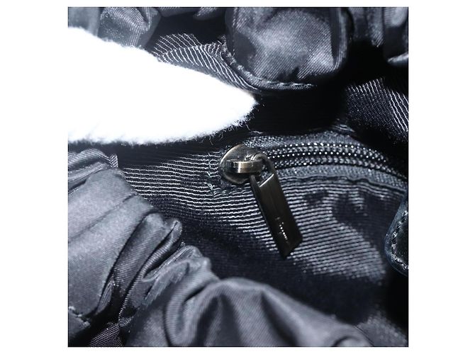 Borsa a mano Vala in nylon nero e argento di Salvatore Ferragamo Auth gh1920 - vista 20