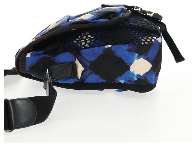 Borsa a Spalla CHANEL Nylon Blu Nero Argento CC Auth 141222V - vista 4