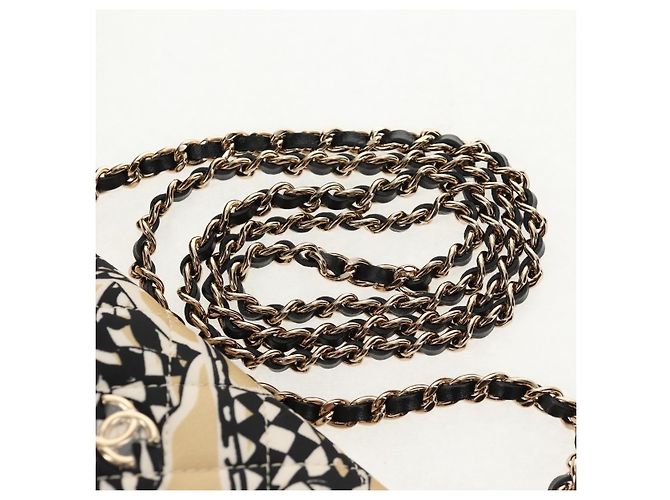 Chanel Borsa Matelassé con Catena Bandiera Scacchiera Satin Beige Oro CC Auth 145708M D'oro - vista 15