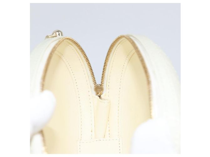 CHANEL V Stitch Borsa a Spalla con Catena Pelle Bianca Oro CC Auth 144830SAV Bianco D'oro - vista 20