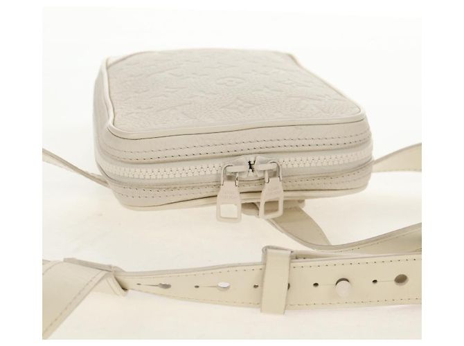 LOUIS VUITTON Borsa Laterale Utilitaria Monogram Taurillon Clemence M53256 Auth 151309M Bianco - vista 7