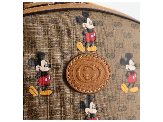 Mochila Gucci Micro GG Supreme Colaboración Disney PVC 552884 Auth 134962SM Beige Dorado - vista 18