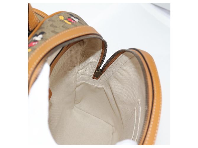Mochila Gucci Micro GG Supreme Colaboración Disney PVC 552884 Auth 134962SM Beige Dorado - vista 21