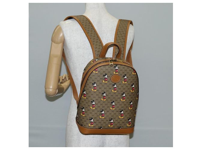 Mochila Gucci Micro GG Supreme Colaboración Disney PVC 552884 Auth 134962SM Beige Dorado - vista 26