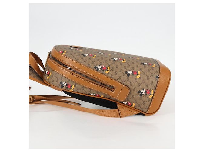 Mochila Gucci Micro GG Supreme Colaboración Disney PVC 552884 Auth 134962SM Beige Dorado - vista 3