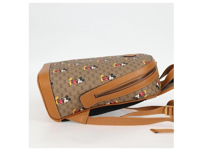 Mochila Gucci Micro GG Supreme Colaboración Disney PVC 552884 Auth 134962SM Beige Dorado - vista 4