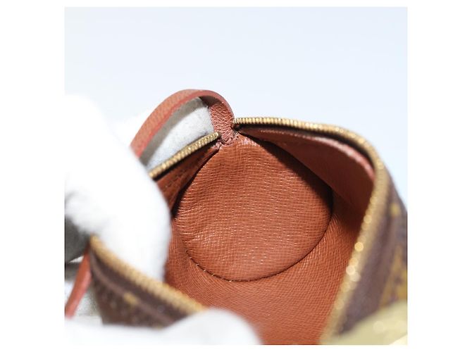 LOUIS VUITTON Pochette Papillon Monogramma LV Auth 159488A - vista 12