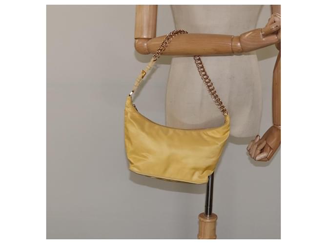 PRADA Borsa a Spalla con Catena Nylon Giallo Oro Auth 117900A D'oro - vista 23