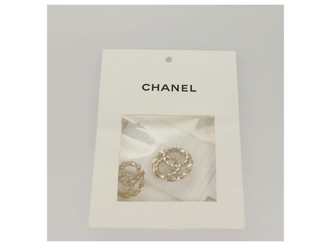 CHANEL Macacão de Malha Branco CC Auth BA1351M - vista 18